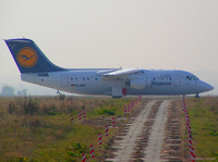 Avro_146-RJ85_D-AVRI_02.jpg