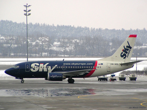 B_737-5Y0_OM-SEG_04.jpg