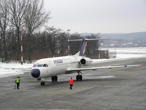 Fokker_70_28F-28-007029_HA-LME_M_02.jpg