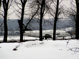 B_737-55D_SP-LKE_LOT_03.jpg