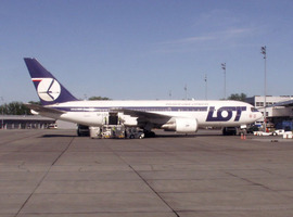 B_767-25DER_SP-LOA_LOT_14.jpg