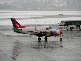 Beech_B90_King_Air_OY-JRO_D_03.jpg