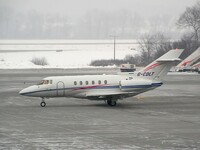 Raytheon_Hawker_800XP_G-CDLT_01.jpg