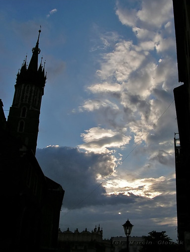 ulice_krakowaPlacMariacki01.jpg