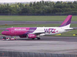 A_320-233_HA-LPH_WA_04.jpg