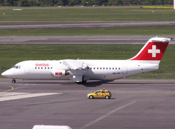 Avro_146-RJ100_HB-IXO_00.jpg