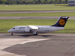 Avro_146-RJ85_D-AVRG_02.jpg