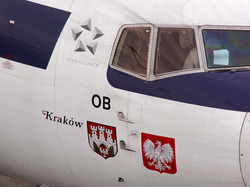 B_767-25DER_SP-LOB_LOT_01.jpg