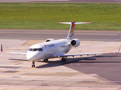 Filename=CL-600-2B19_Regional_Jet_CRJ-200LR_OE-LCP_AustrA-Tyr_00.jpg
Filesize=124KiB
Dimensions=1024x760
Date added=Aug 28, 2026 CL-600-2B19_Regional_Jet_CRJ-200LR_OE-LCP_AustrA-Tyr_00.jpg