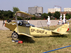 Curtiss_Jenny_SP-SHUF_a_01.jpg