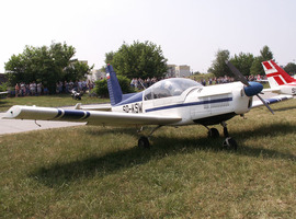 Zlin_142_SP-KSW_03.jpg
