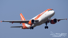 A_320-214_G-EZTY_easyJetcom02.jpg