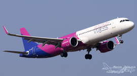 A_321-271NX_HA-LZM_Wizzair04.jpg
