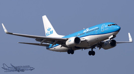 B_737-7K2_PH-BGG_KLM_05.jpg