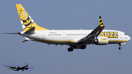 B_737-8-200MAX_SP-RZD_Buzz11.jpg