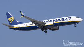 B_737-8ASSW_EI-DYL_Ryanair01.jpg