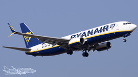 B_737-8ASSW_EI-EVN_Ryanair01.jpg