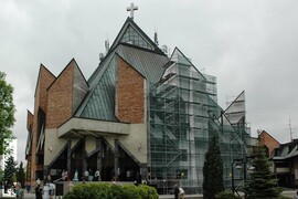 TarnowKosciolpwMilosierdzia-Bozego02.jpg
