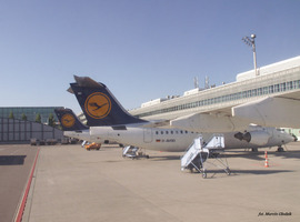 Avro_146-RJ85_D-AVRD_03.jpg